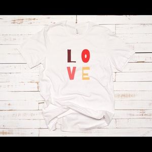 Unisex Graphic LOVE t-shirt ! Bella + Canvas 3001